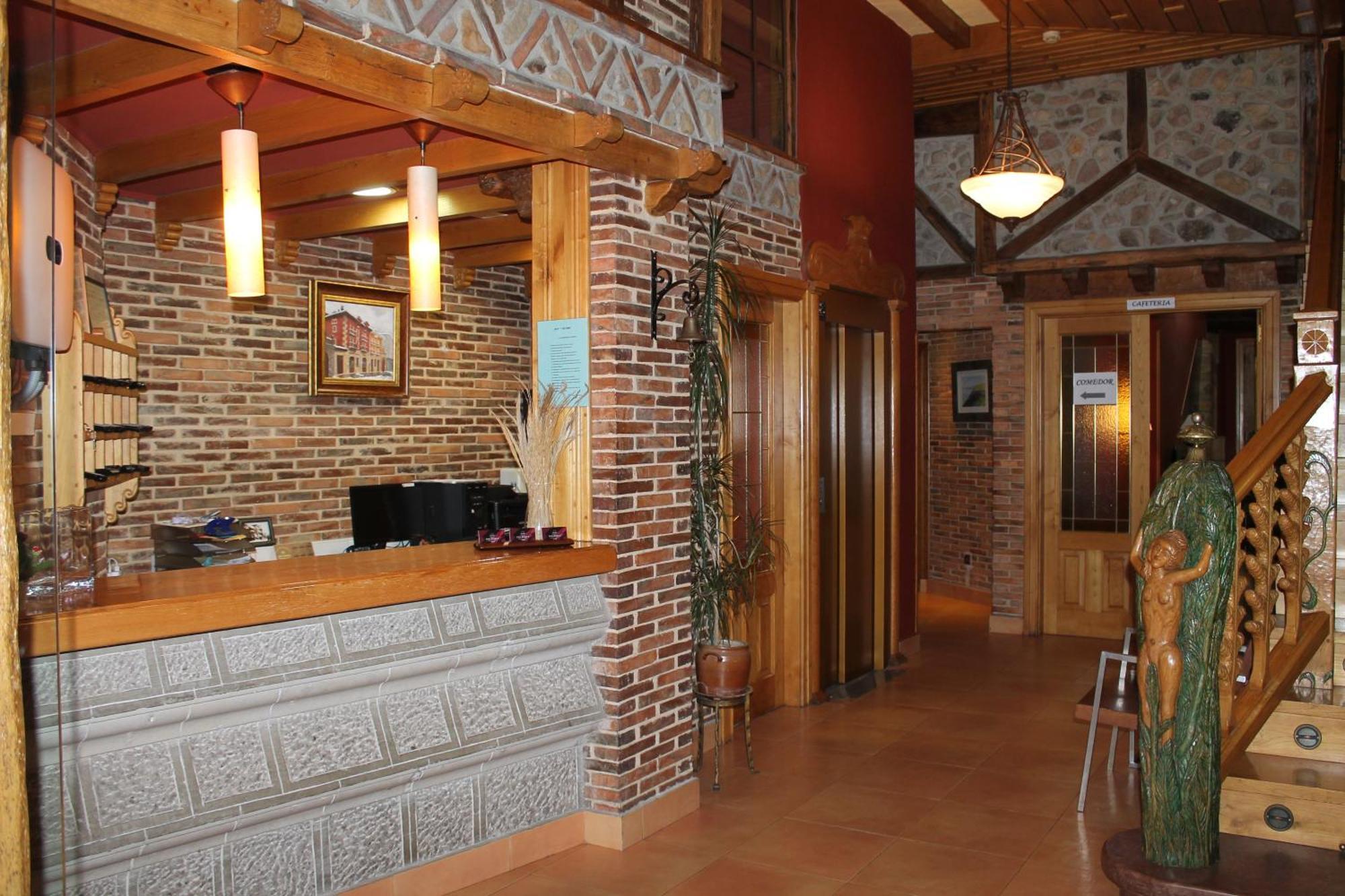 Hotel San Roque Reinosa Kültér fotó