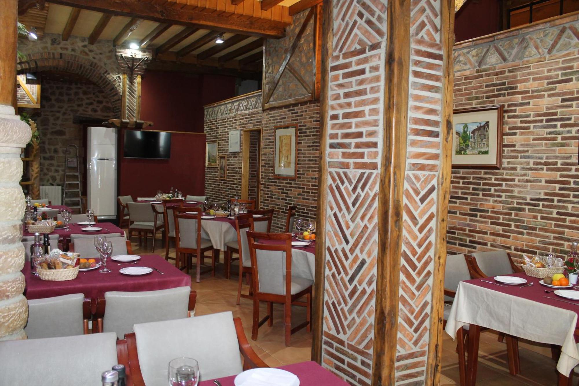 Hotel San Roque Reinosa Kültér fotó