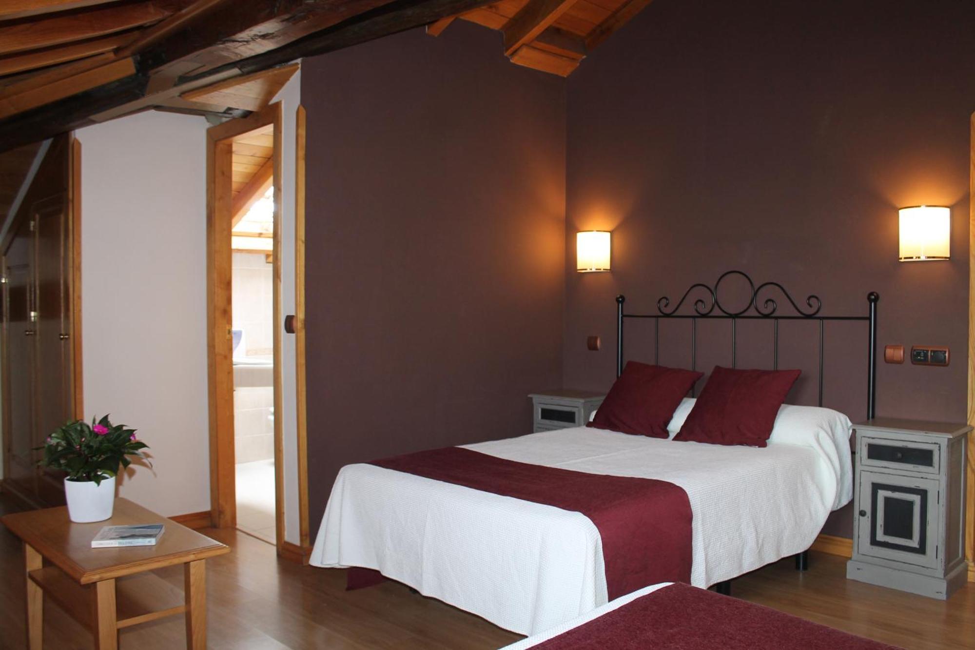 Hotel San Roque Reinosa Kültér fotó