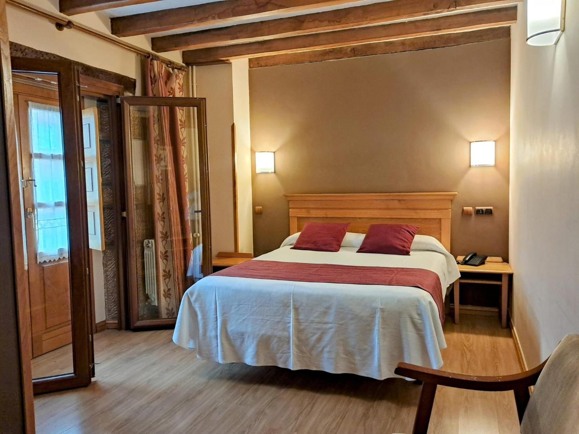 Hotel San Roque Reinosa Kültér fotó