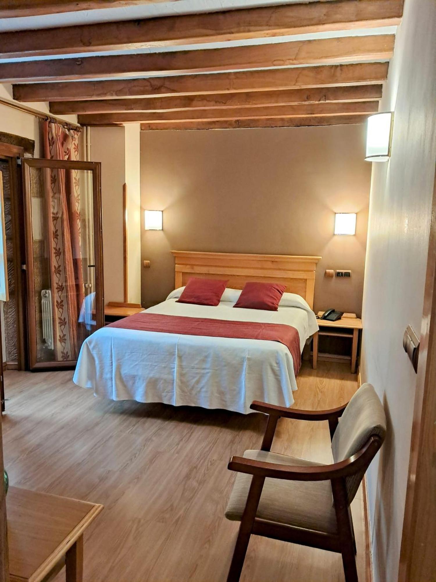 Hotel San Roque Reinosa Kültér fotó