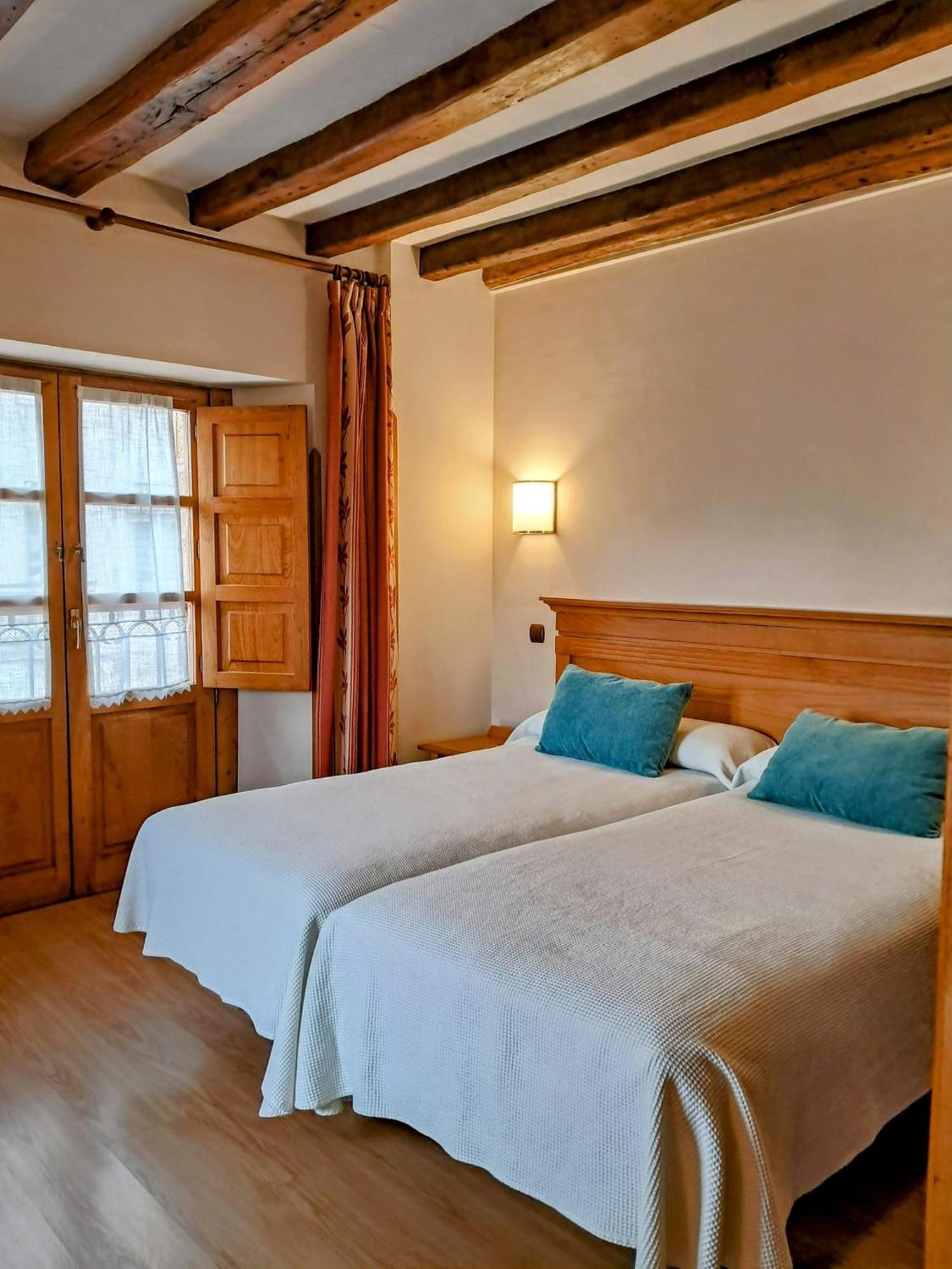 Hotel San Roque Reinosa Kültér fotó