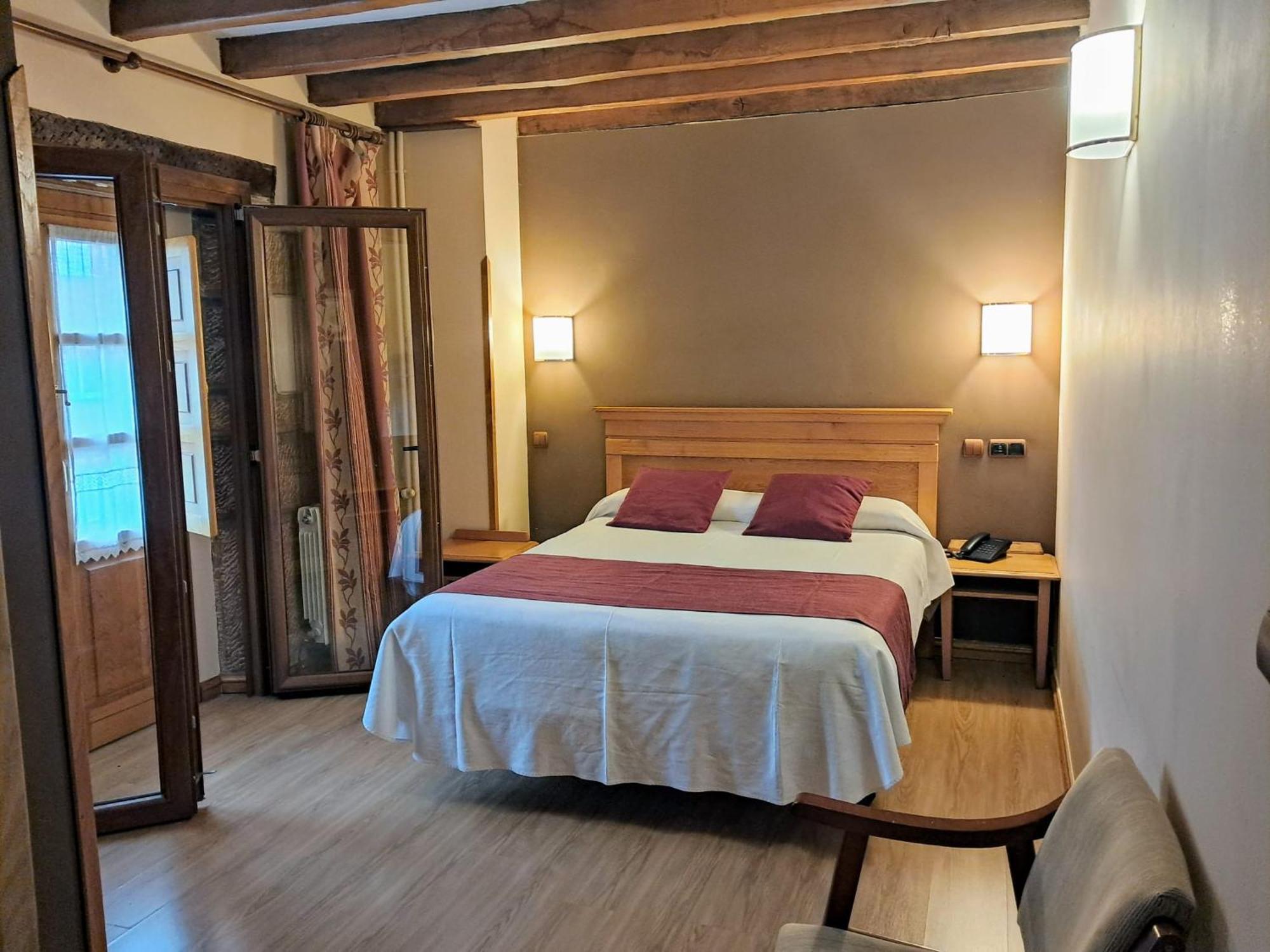 Hotel San Roque Reinosa Kültér fotó