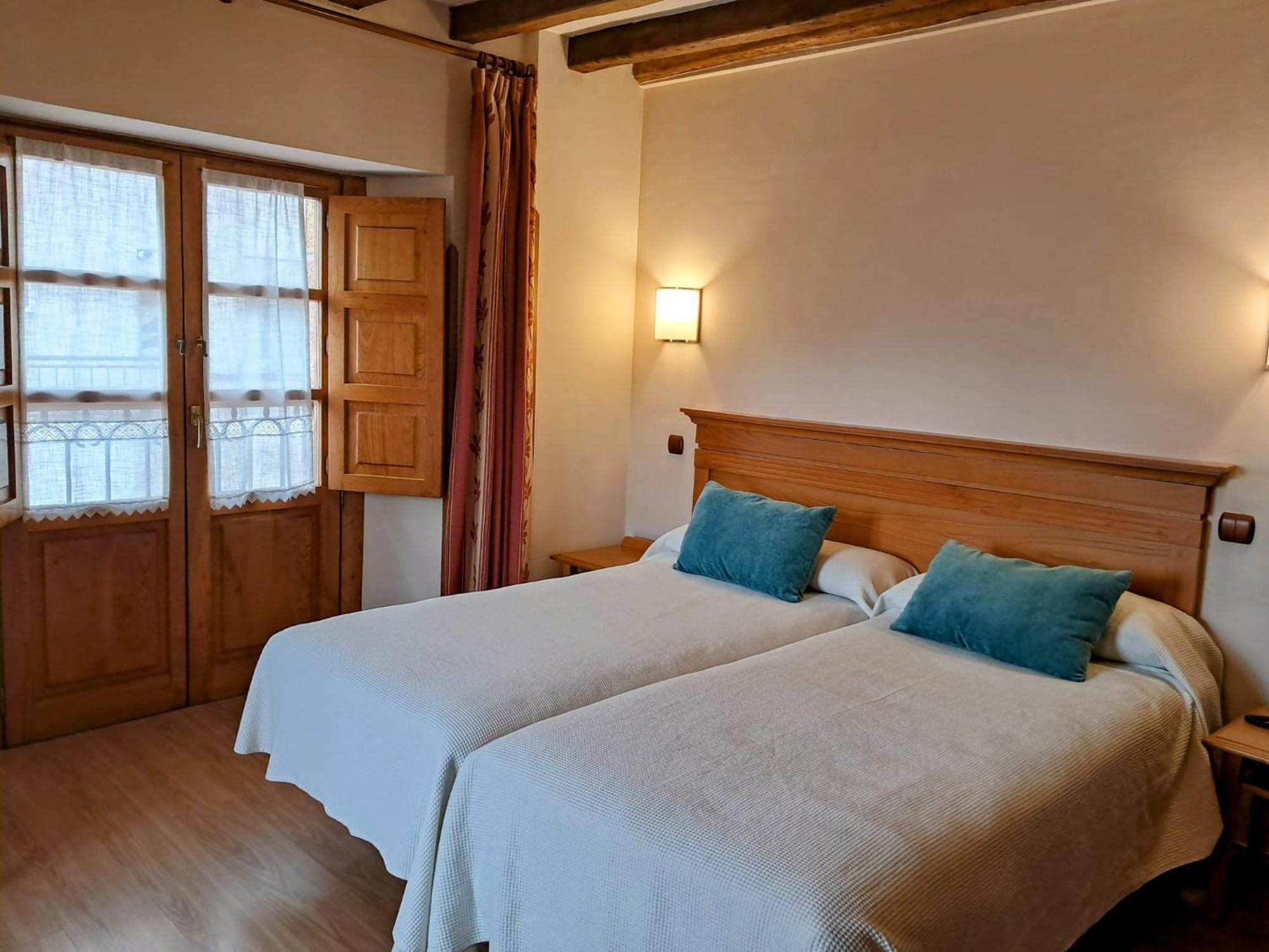Hotel San Roque Reinosa Kültér fotó